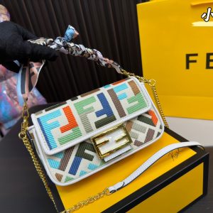Replica Fendi Bag 10*20CM