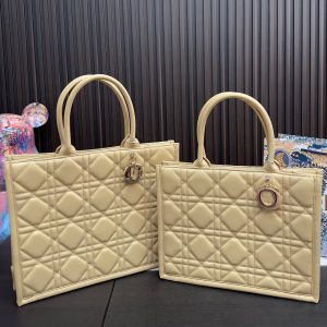Replica Dior Bag  36*28CM/40*32CM