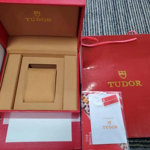 Replica Tudor Box
