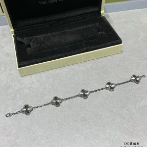 Replica VanCleef Arpels Bracelet