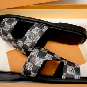 Replica Louis Vuitton Shoe Black LOUIS VUITTON Oasis Black And White Checkerboard