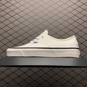 Replica Vans Shoe Vans Authentic 35-44 5309C